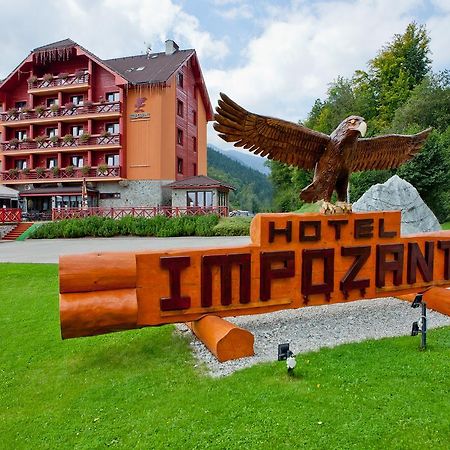 Hotel Impozant Valča Exteriör bild